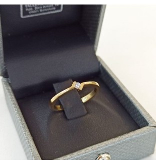 Anillo oro amarillo y diamante 0.06 cts 2264b