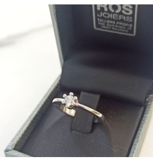 Anillo oro blanco 6 garras  con diamante 0.15ct 3013/sbb