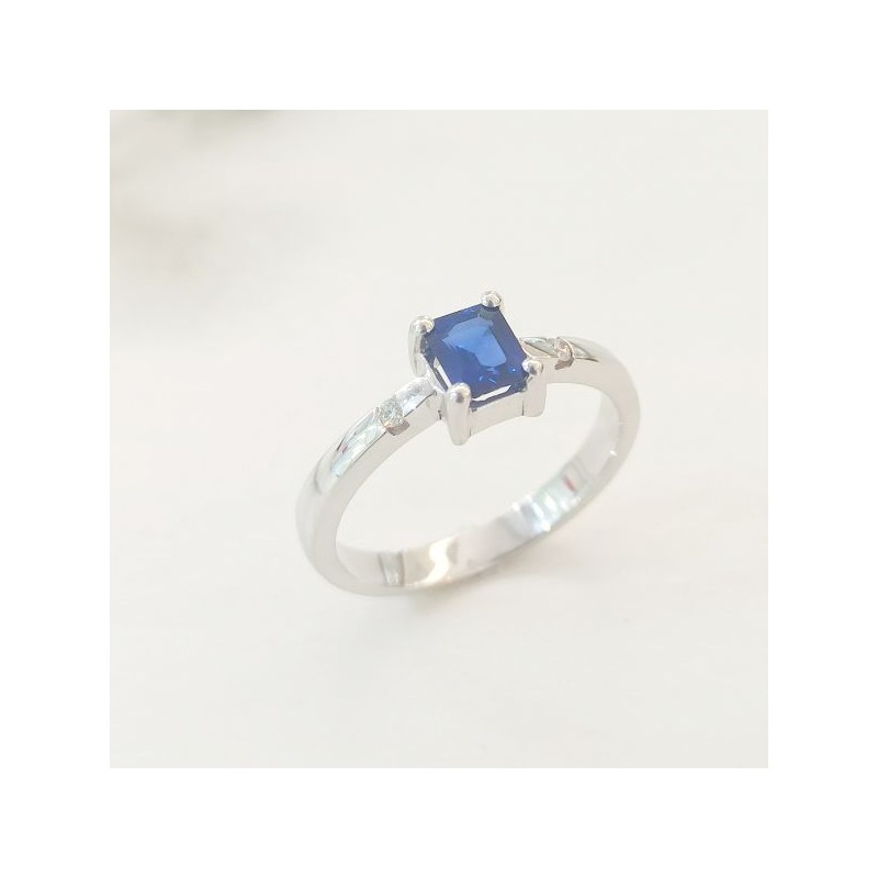 Anell or blanc 18kts amb diamant i safir blau 2284/2ZA