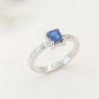 Anell or blanc 18kts amb diamant i safir blau 2284/2ZA