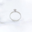 Anell or blanc 18 kts i diamant 0.10 cts 5857BB10