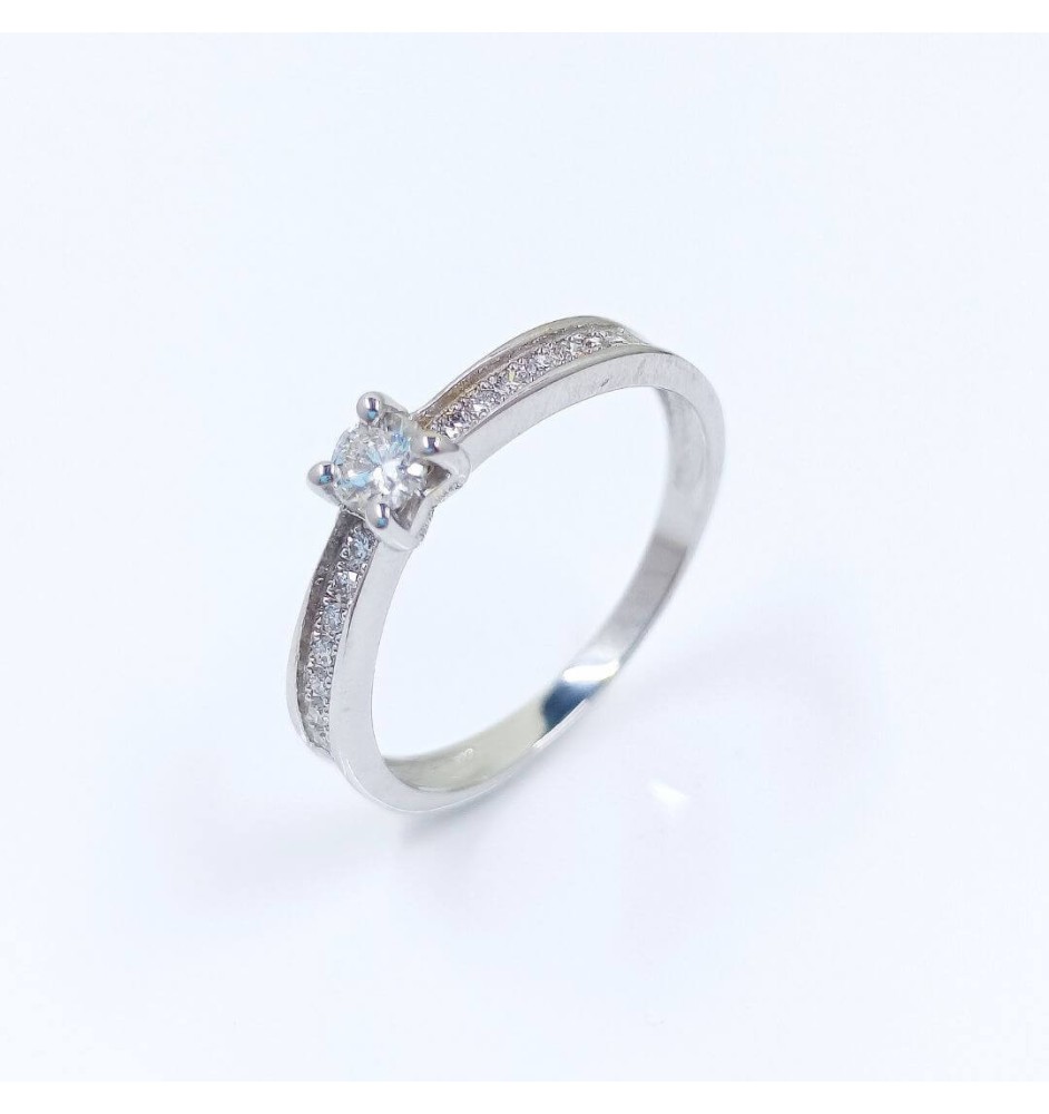 Anillo oro  blanco 18kts con diamante 6477/BB