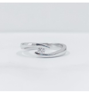 Anillo oro  blanco con diamante 0,15 cts 9216BB15