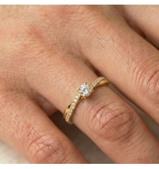 Anillo de compromiso oro 18kts y diamantes 0.24ct 90110