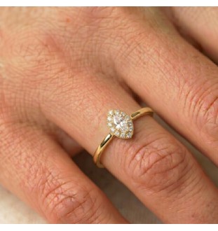 Anell de compromís or 18kts i diamants  0.37cts 90230