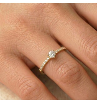 Anillo de compromiso oro 18kts y diamantes 0.27ct 90190