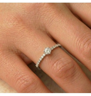 Anillo de compromiso oro 18kts y diamantes 0.27ct 90190