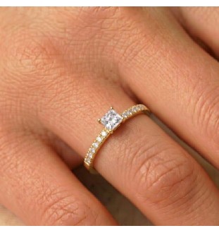 Anillo de compromiso oro 18kts y diamantes 0.32ct 90130