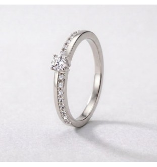 Anillo de compromiso oro...