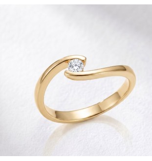 Anillo de compromiso en oro...