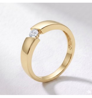 Anillo de compromiso en oro...