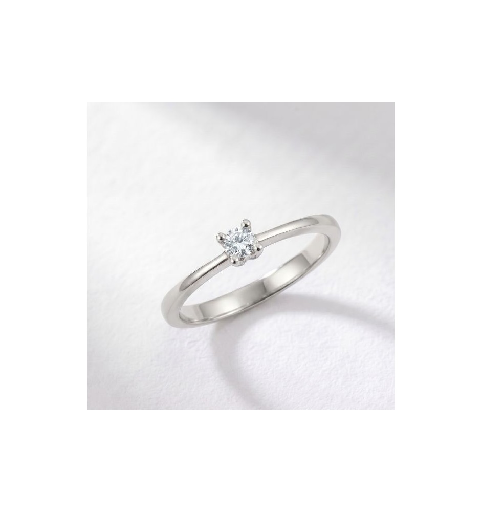 Anillo de compromiso 4 garras en oro 18kts y diamante natural