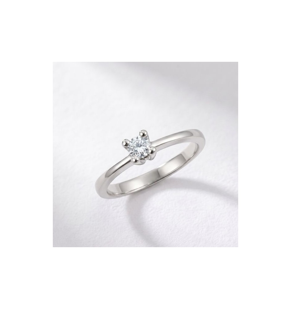 Anillo de compromiso 4 garras en oro 18kts y diamante natural
