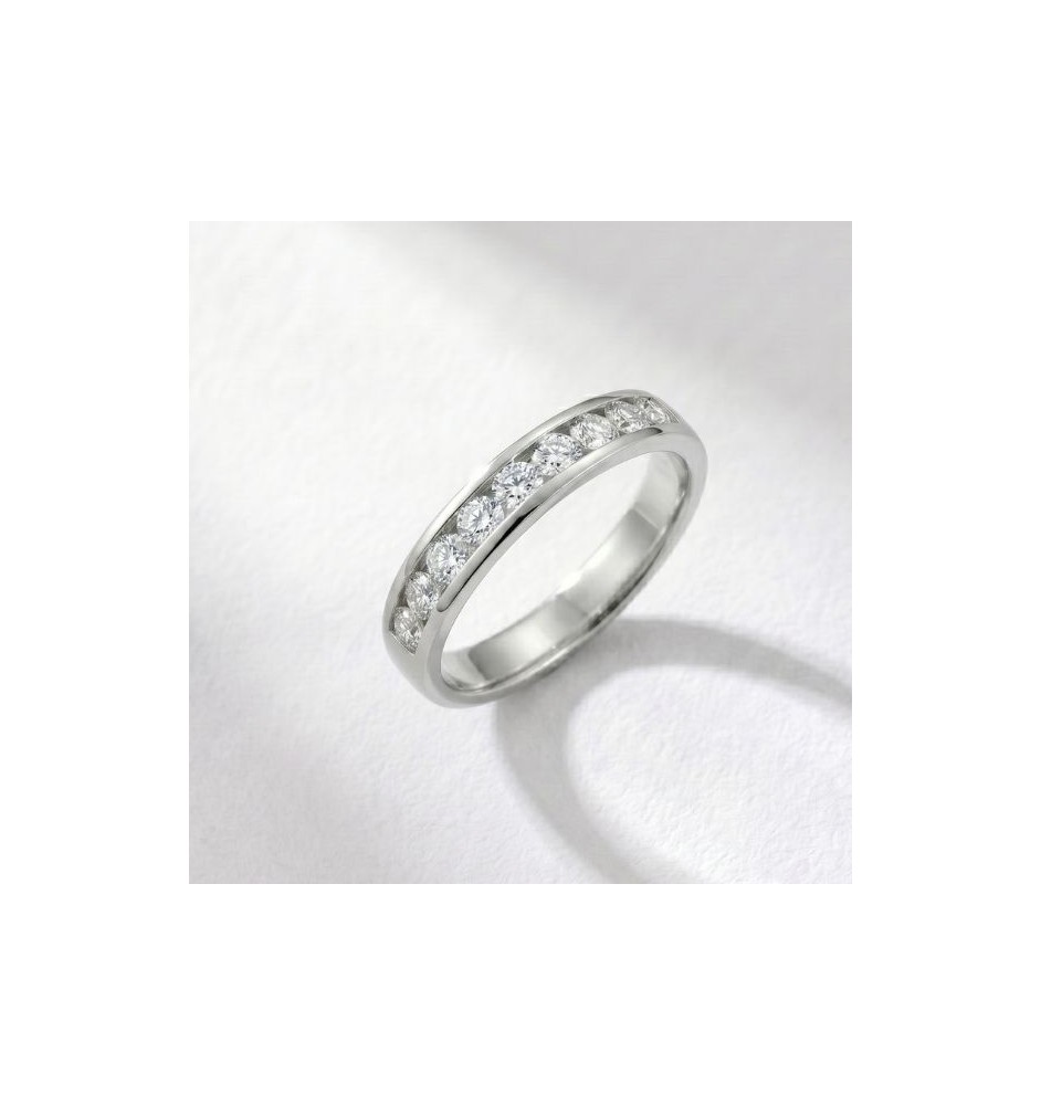 Anillo media alianza en oro 18kts y diamantes naturales 805/06