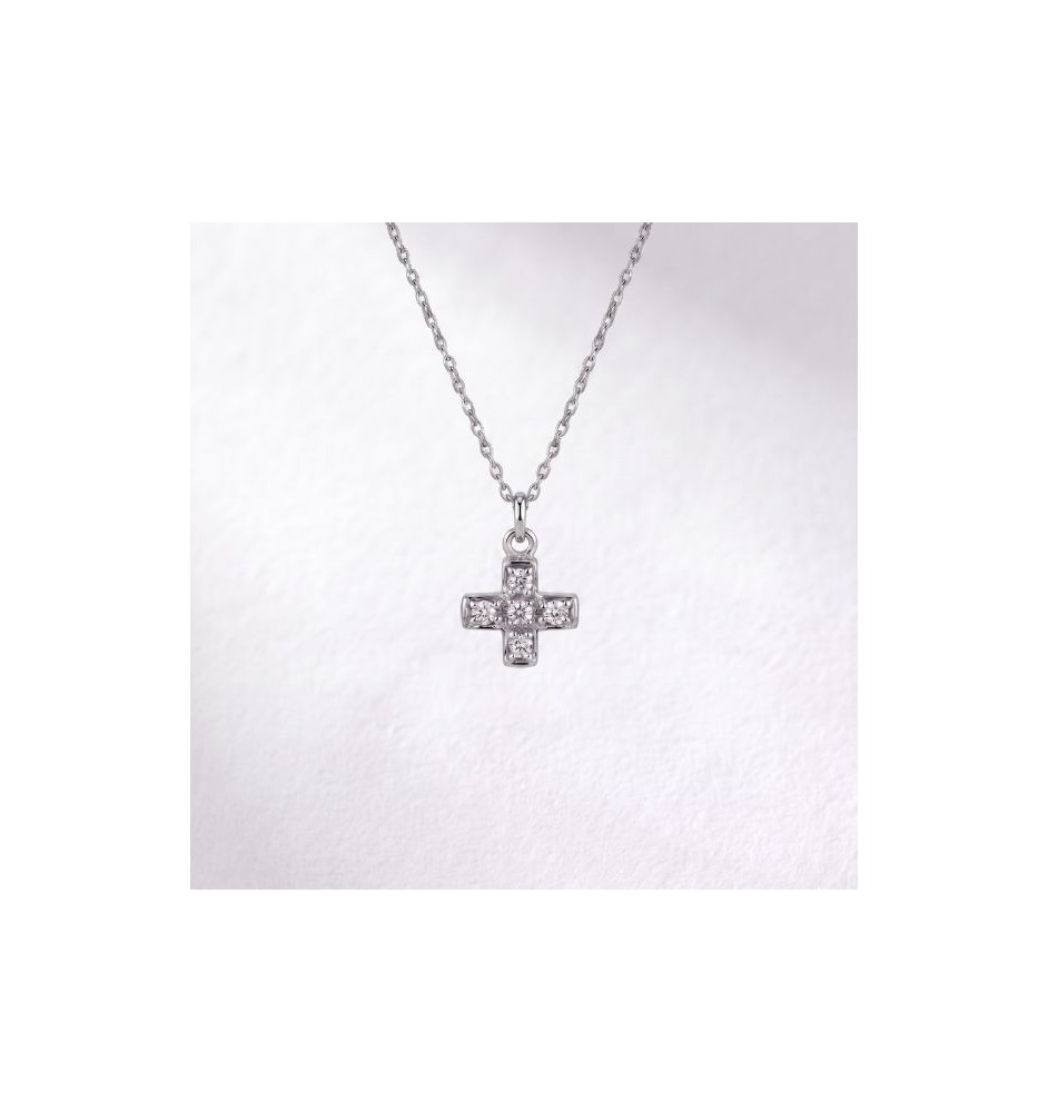 Collar con cruz en oro blanco 18 kts con diamantes CB084680