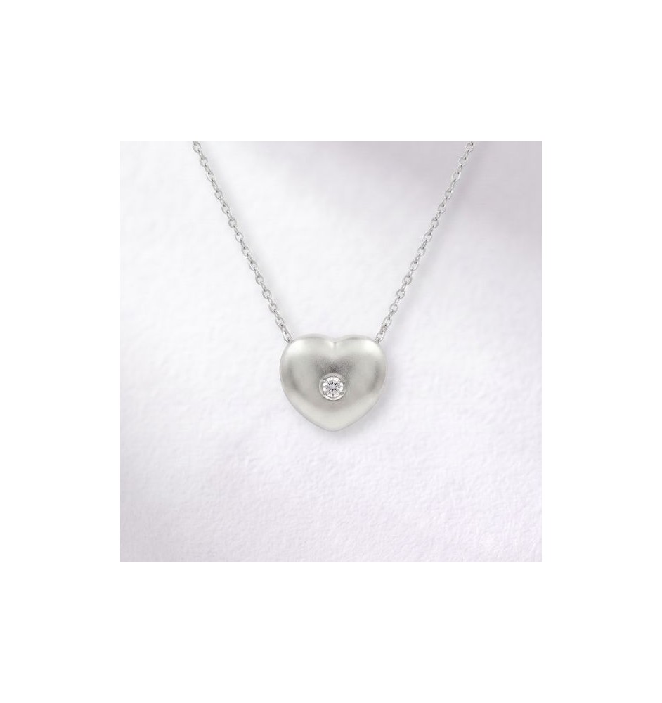 Colgante corazón oro blanco con diamante 0.03 cts 1646/CBB